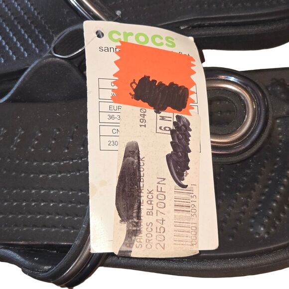 Crocs Women's Sanrah Black Metal Block Flat Flip Flop Thong Sandals Size 6 READ - Picture 7 of 10